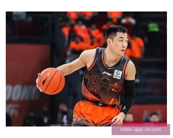 山东男篮大宝贝克里斯全场闪耀扣篮秀燃爆CBA全明星